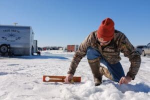 ice fishing pic