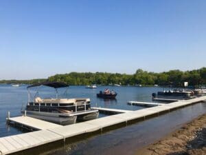 Le Homme Dieu dock - photo by James Feist