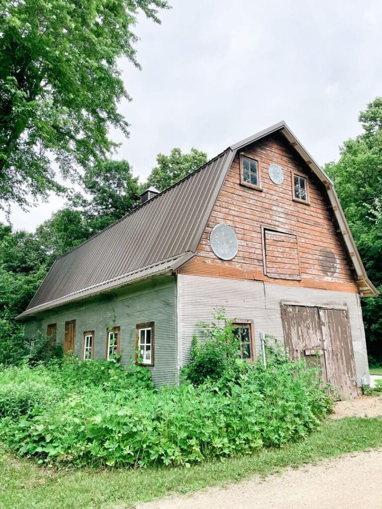SHRPA barn