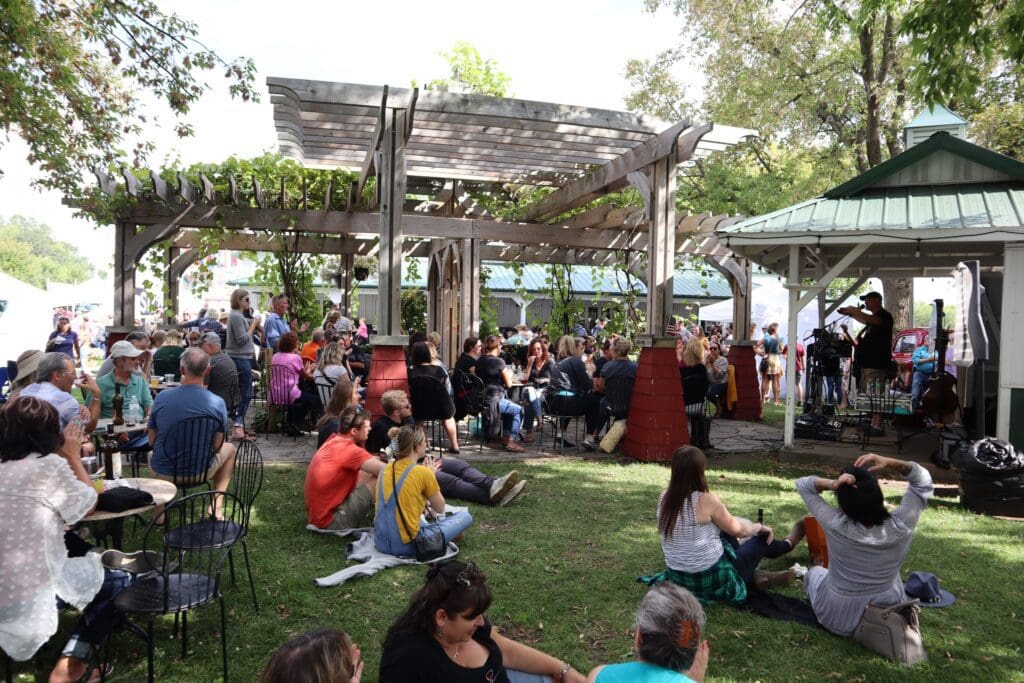 Carlos Creek music