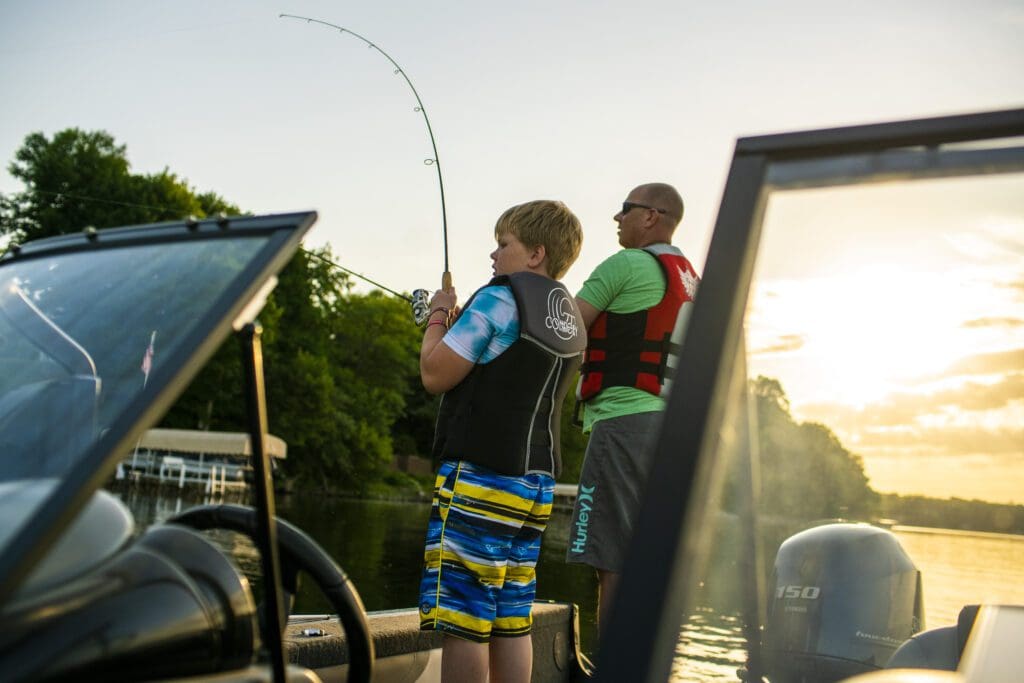Fishing Family 2 (Kvidt Creative)